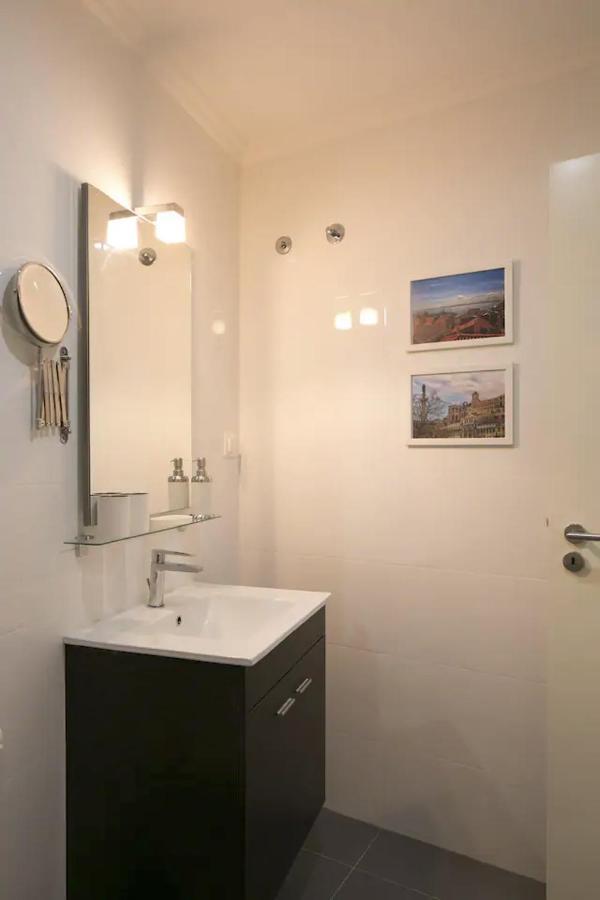Central Lisbon Cozy & Near The Subway Apartment ภายนอก รูปภาพ